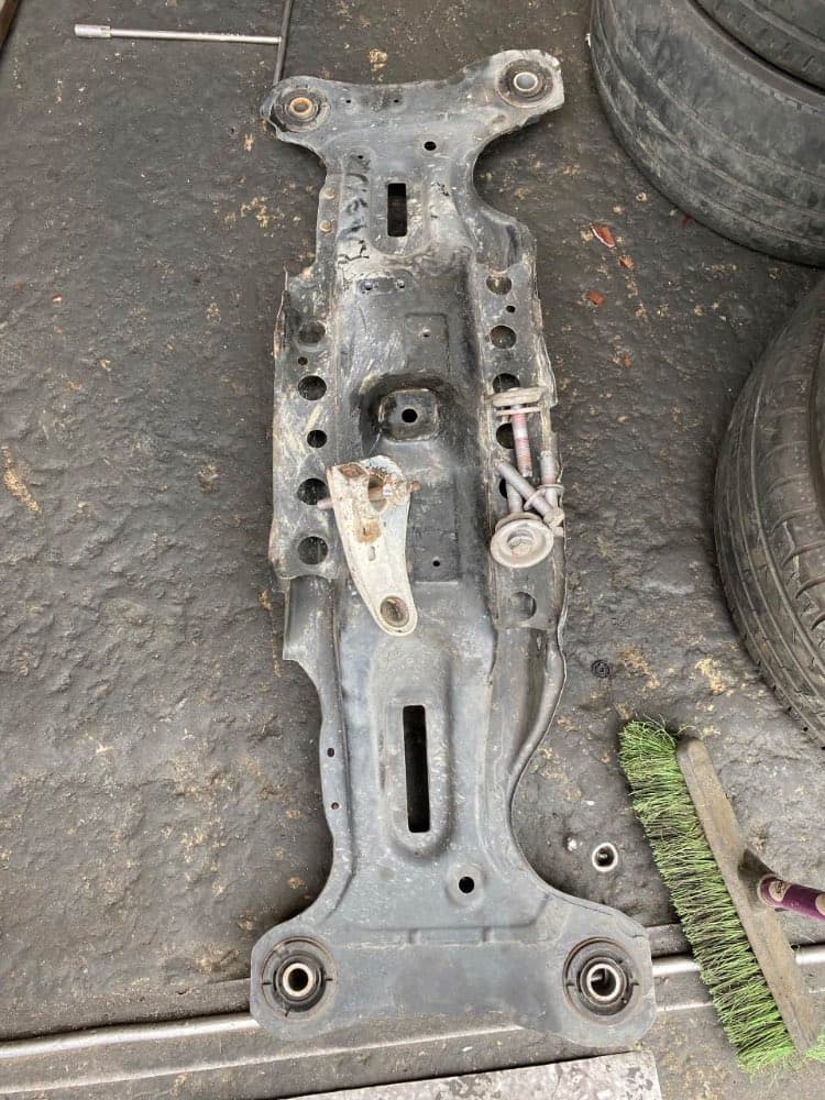 Toyota Подрамник Toyota Camry XV50